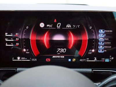 2025 Mercedes-BENZ GLA AMG — миниатюра 38