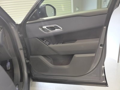 2026 LAND Rover RANGE ROVER VELAR thumbnail 16