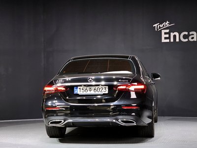 MERCEDES-BENZ E-CLASS - 3