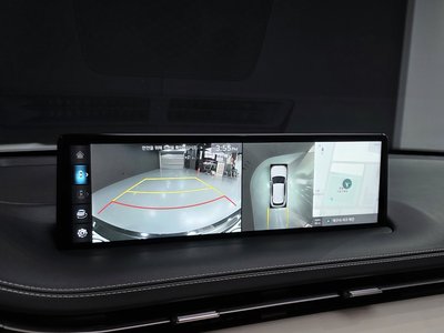 2023 Genesis GV70 — миниатюра 15