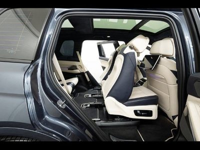 BMW X7 - 8