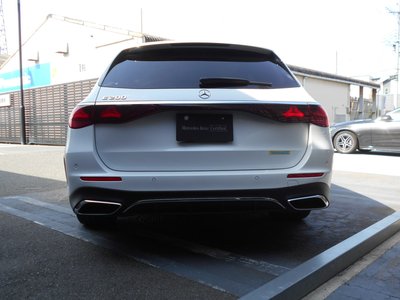 MERCEDES-BENZ E-CLASS - 6