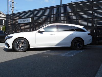 MERCEDES-BENZ E-CLASS - 4