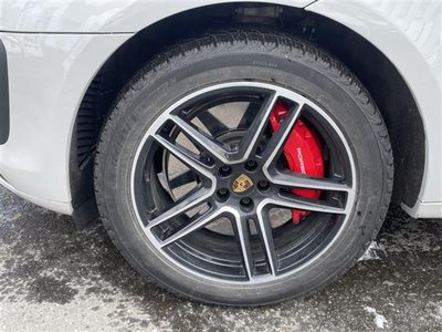 PORSCHE MACAN - 5