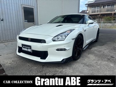 NISSAN GT-R