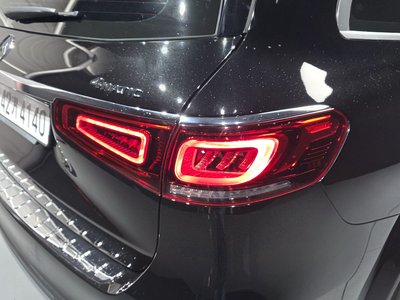 MERCEDES-BENZ GLS - 10