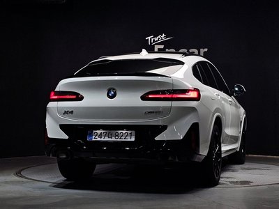 2025 BMW X4 — фото 4