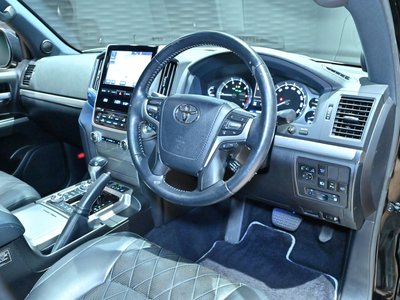 2017 Toyota LAND CRUISER 200 缩略图 13