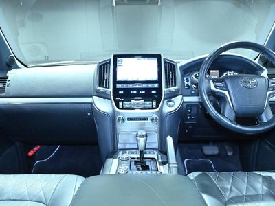 2017 Toyota LAND CRUISER 200 缩略图 12