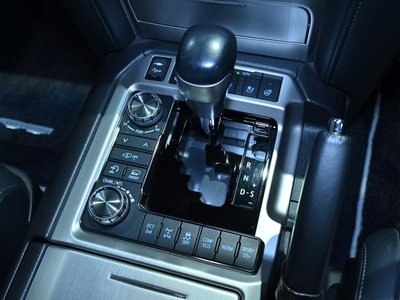 2017 Toyota LAND CRUISER 200 缩略图 35