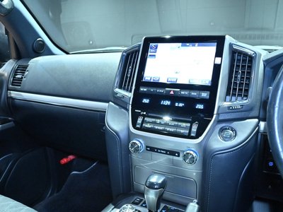 2017 Toyota LAND CRUISER 200 缩略图 15