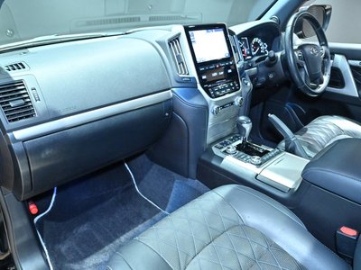 2017 Toyota LAND CRUISER 200 缩略图 11