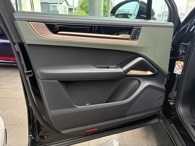 2025 Porsche CAYENNE 缩略图 50
