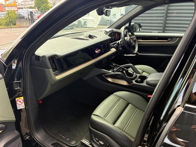 2025 Porsche CAYENNE 缩略图 51