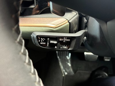 2025 Porsche CAYENNE 缩略图 30
