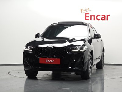 2022 BMW X4 photo 2