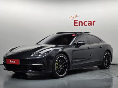 2018 Porsche PANAMERA 照片 1