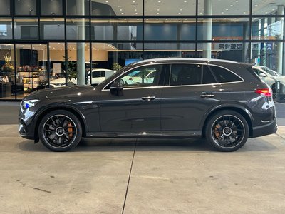 2025 Mercedes-BENZ GLC AMG photo 2