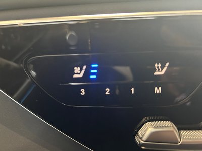 2025 Mercedes-BENZ GLC AMG — миниатюра 16