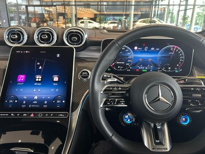 2025 Mercedes-BENZ GLC AMG photo 8