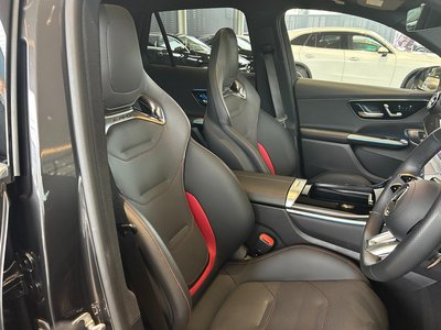 2025 Mercedes-BENZ GLC AMG photo 4