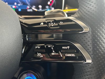 2025 Mercedes-BENZ GLC AMG — миниатюра 11