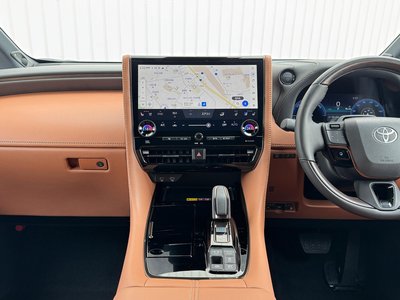 TOYOTA VELLFIRE - 4
