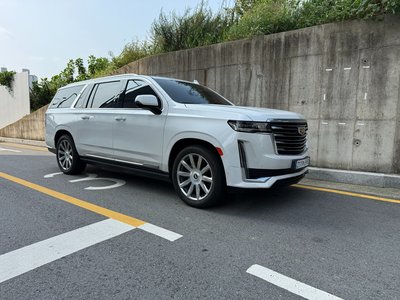CADILLAC ESCALADE 5TH GENERATION - 1