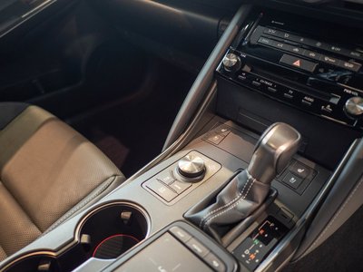 2021 Lexus IS photo 11