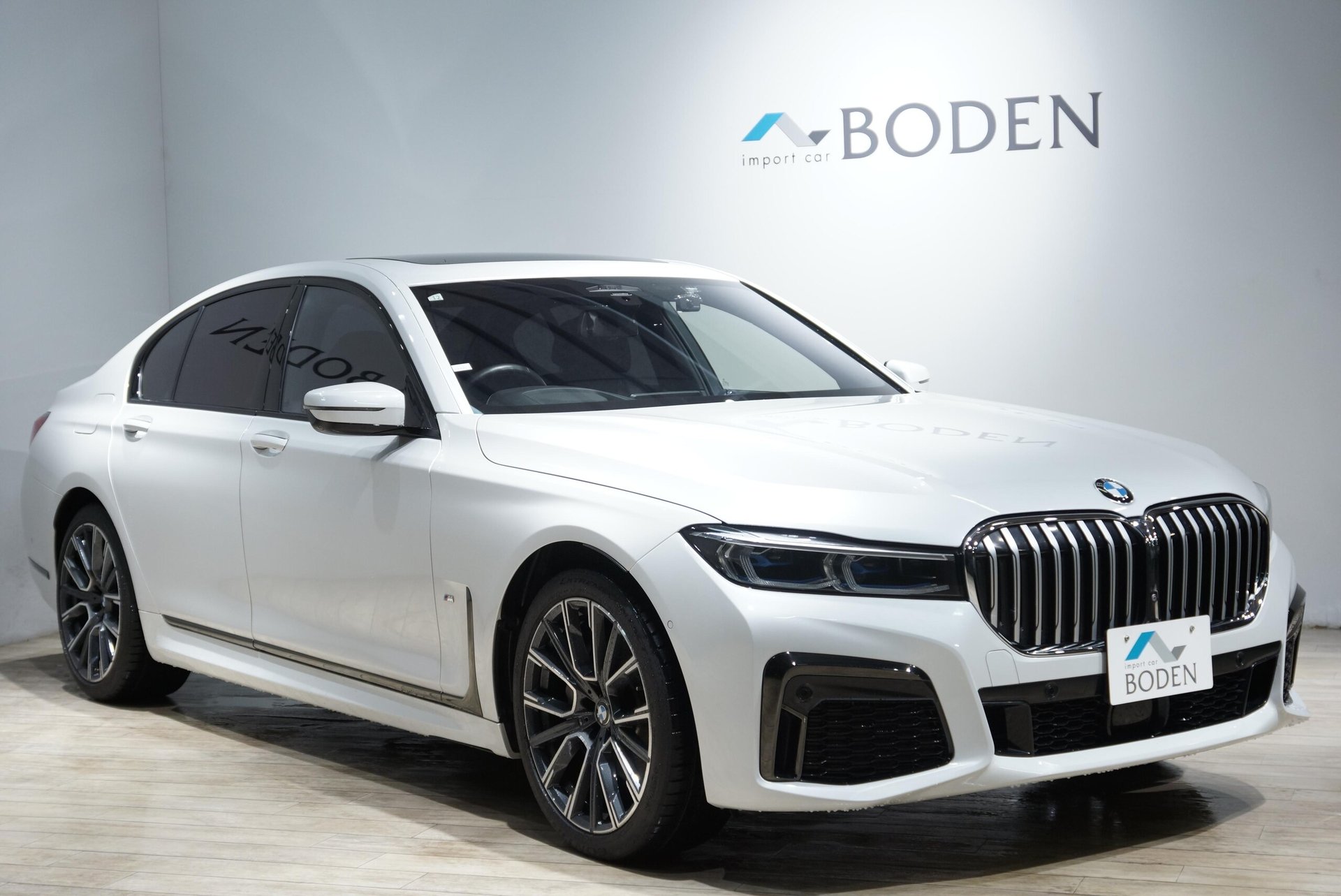 BMW 7 SERIES - View 1