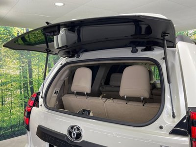 2022 Toyota LAND CRUISER PRADO — миниатюра 40
