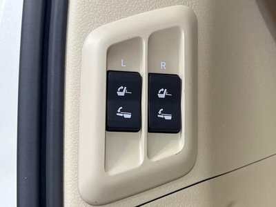 2022 Toyota LAND CRUISER PRADO — миниатюра 42