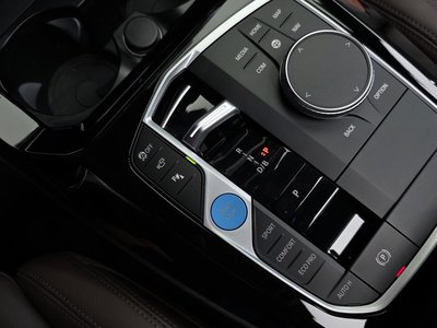 صورة مصغرة 12 لـ 2025 BMW IX3