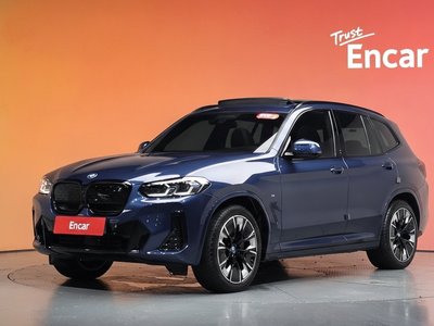 صورة 1 لـ 2025 BMW IX3