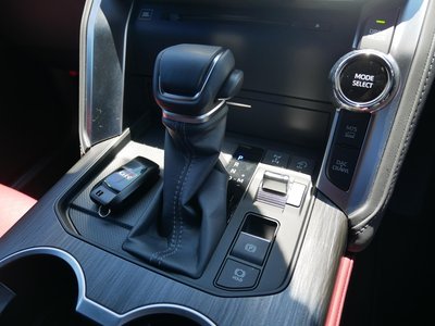 2023 Toyota LAND CRUISER 300 缩略图 41