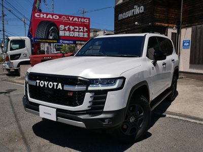 TOYOTA LAND CRUISER 300 - 2