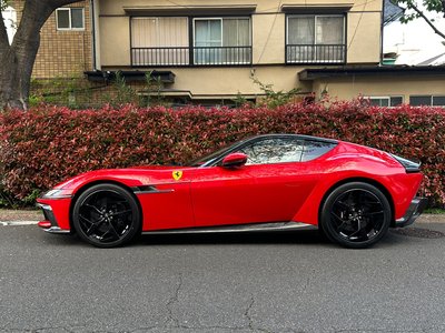 FERRARI 12CILINDRI - 10