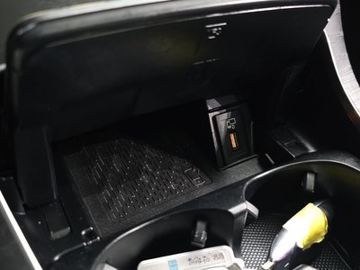 2019 Mercedes-BENZ C-CLASS thumbnail 16