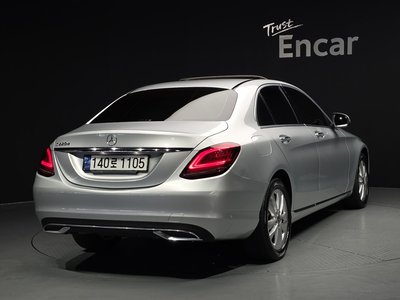 2019 Mercedes-BENZ C-CLASS 照片 4