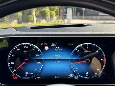 MERCEDES-BENZ GLS - 8