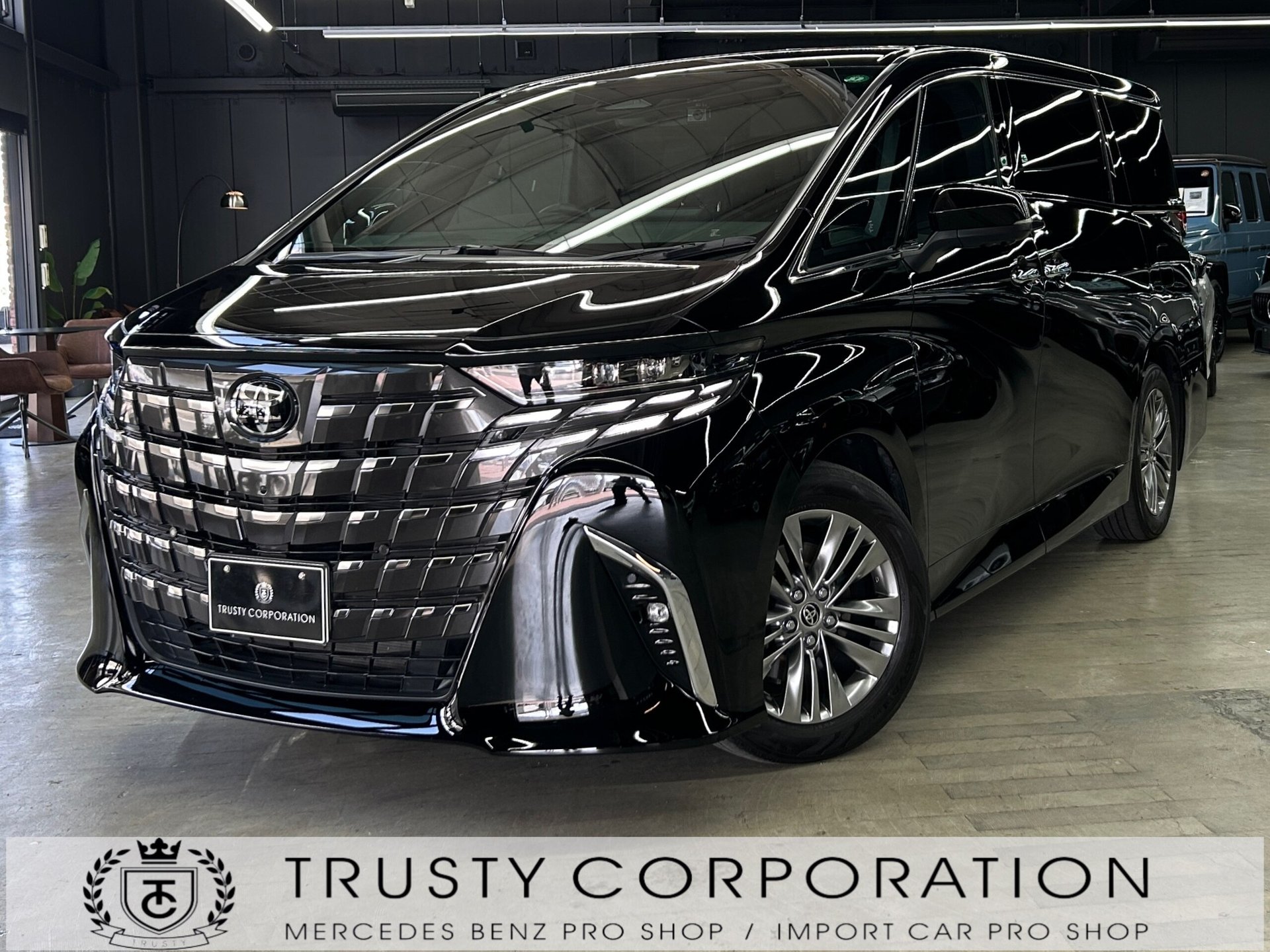 TOYOTA ALPHARD - View 1