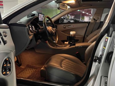 MERCEDES-BENZ CLS - 8