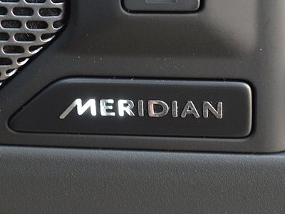 LAND ROVER DEFENDER - 9