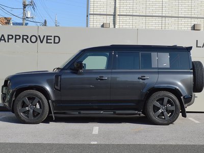 LAND ROVER DEFENDER - 5