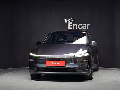 TESLA MODEL Y - 2