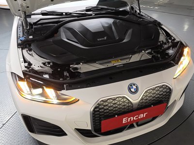 BMW I4 - 7