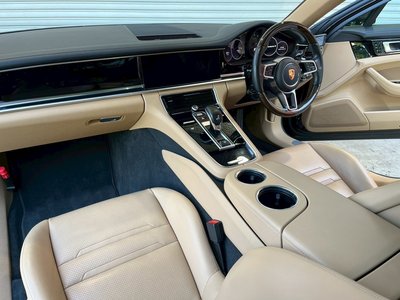 PORSCHE PANAMERA SPORT TURISMO - 8