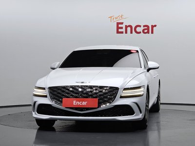 GENESIS G80 (RG3) - 2