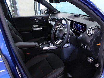 MERCEDES-BENZ GLB - 7