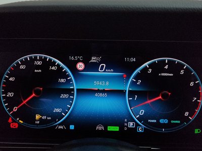 MERCEDES-BENZ E-CLASS - 8